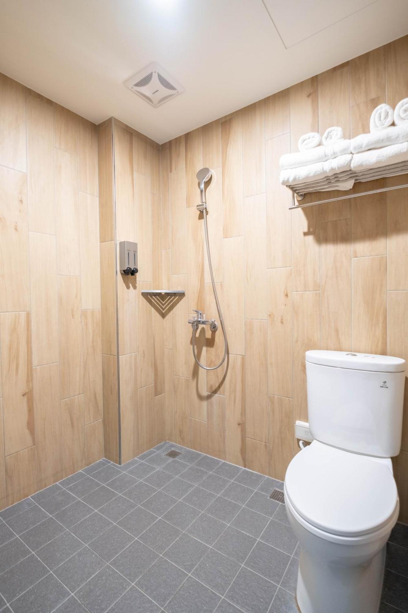 Raito Hostel來多旅宿台南民宿 Exterior photo